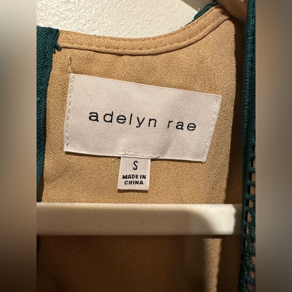 Adelyn Rae Adrian Crochet Lace Midi Dress Size Small - Picture 8 of 16